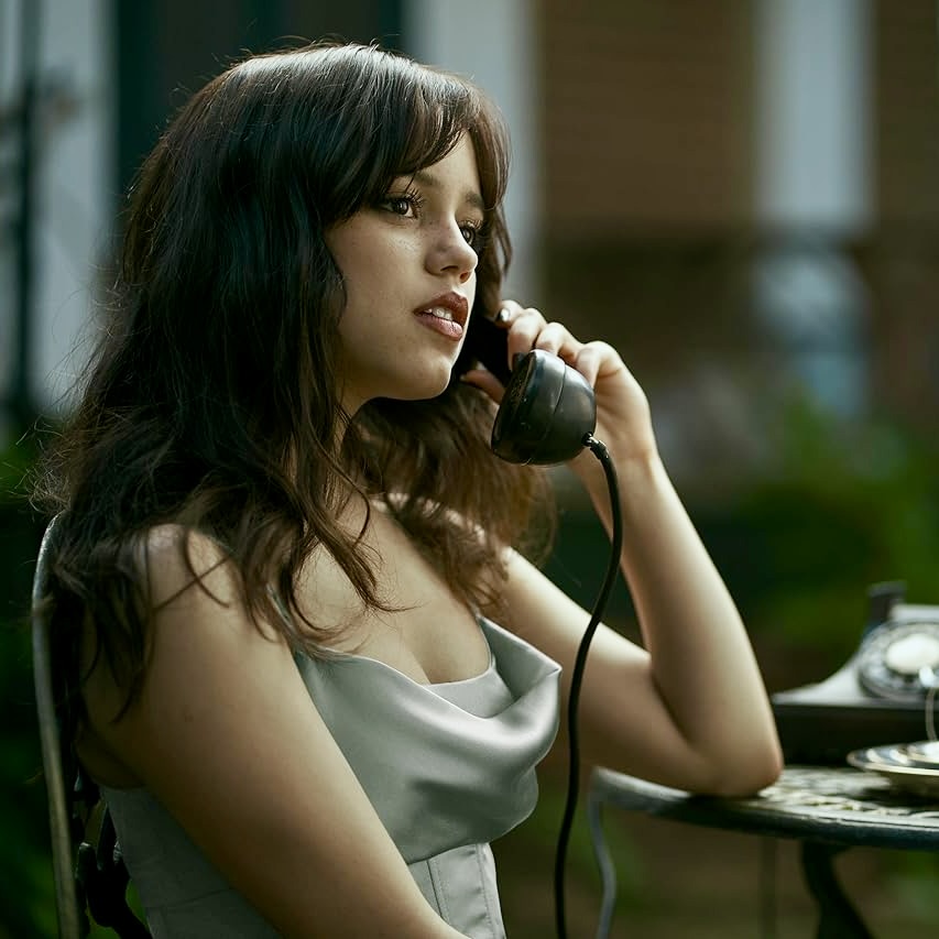 เจนน่า ออร์เทก้า ใน Miller's Girl (2024) หลักสูตรร้อนซ่อนรัก